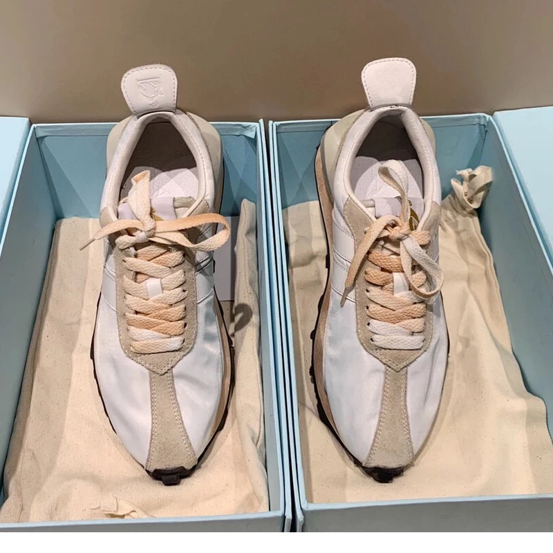 2021 neutral casual old shoes ladies flat mixed color lace fabric sports shoes outdoor hiking shoes men's running shoes
2021 neutral casual old shoes ladies flat mixed color lace fabric sports shoes outdoor hiking shoes men's running shoes