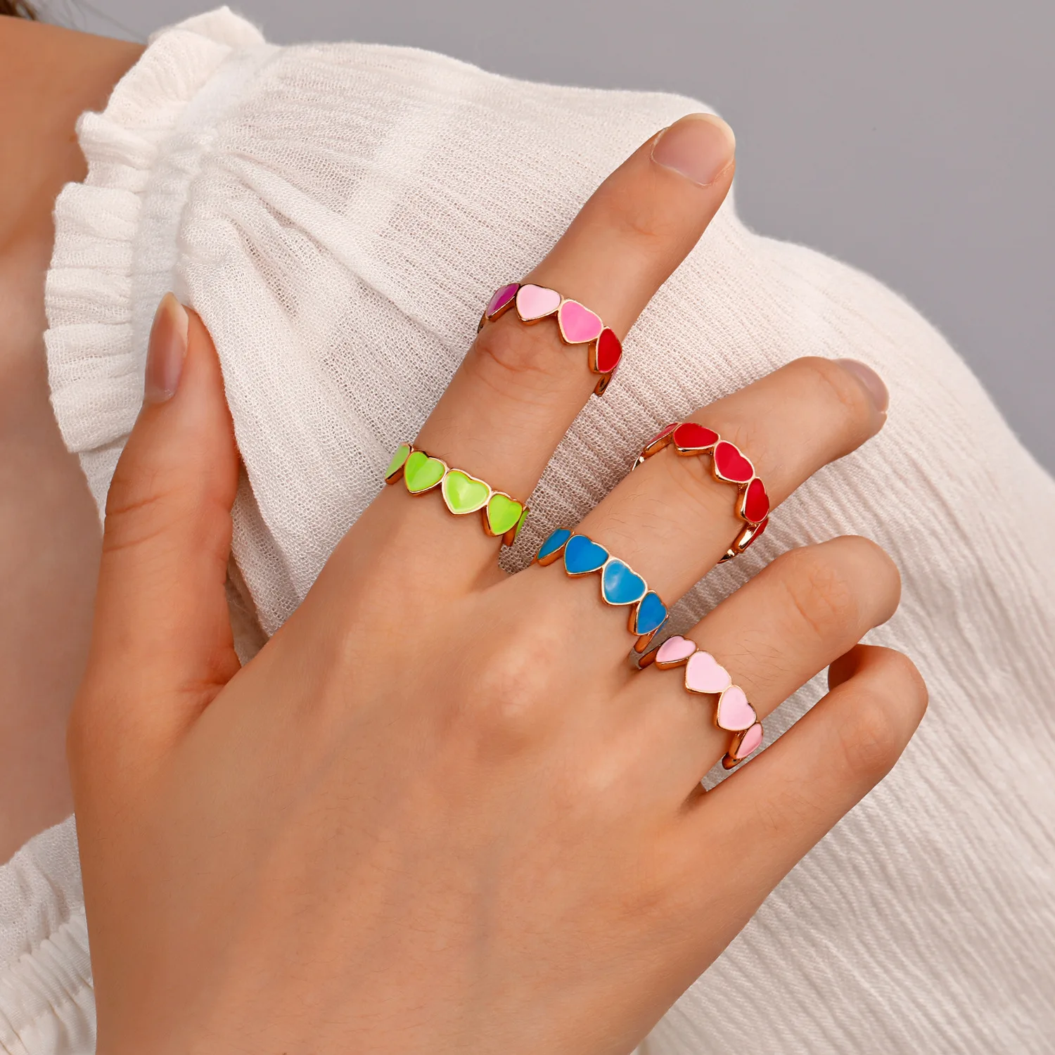 Color Love Rings for Women Retro Personality Trend Drop Oil Ring Cute Fun Alloy Ring Jewelry Party Gift Anillo 
Color Love Rings for Women Retro Personality Trend Drop Oil Ring Cute Fun Alloy Ring Jewelry Party Gift Anillo