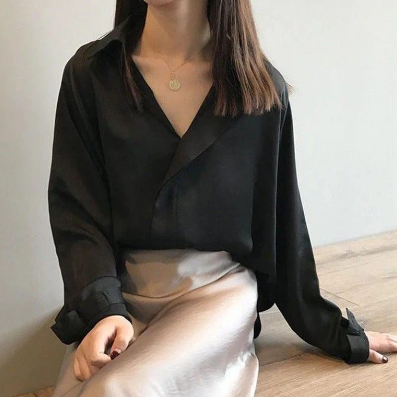 Long-sleeved Satin Shirt Spring And Autumn New Loose Drape Retro Hong Kong Flavor Harajuku Vintage Shirt Top Cardigan Dropshippi
Long-sleeved Satin Shirt Spring And Autumn New Loose Drape Retro Hong Kong Flavor Harajuku Vintage Shirt Top Cardigan Dropshippi