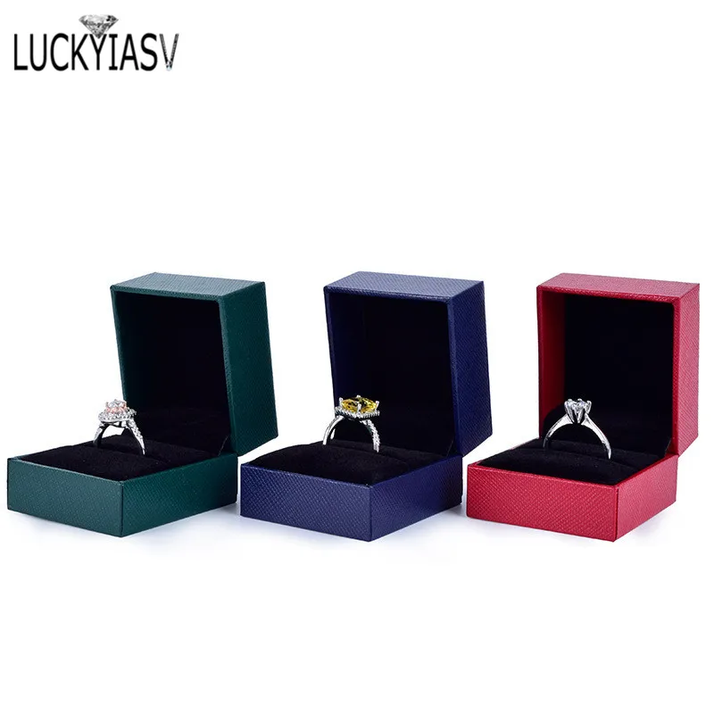 PU Leather Ring Box Jewelry Package Box Grid Grain Ring Stud Earrings Jewelry Organizer Storage Gift Box Bracelet Necklace Cases
PU Leather Ring Box Jewelry Package Box Grid Grain Ring Stud Earrings Jewelry Organizer Storage Gift Box Bracelet Necklace Cases