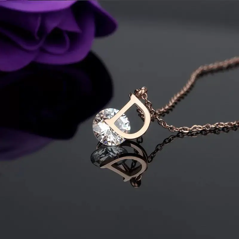 Luxury AAA Zircon Titanium Steel Pendant Necklace Rose Gold Simple D Letter Stainless Steel Clavicle Necklace For Women Jewelry
Luxury AAA Zircon Titanium Steel Pendant Necklace Rose Gold Simple D Letter Stainless Steel Clavicle Necklace For Women Jewelry