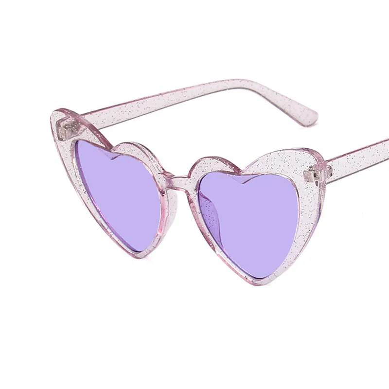 2022 Shining Heart Design PC Frame Women Sunglasses Fashion Eyewear Female Cute Sun Shades Glasses Ladies
2022 Shining Heart Design PC Frame Women Sunglasses Fashion Eyewear Female Cute Sun Shades Glasses Ladies