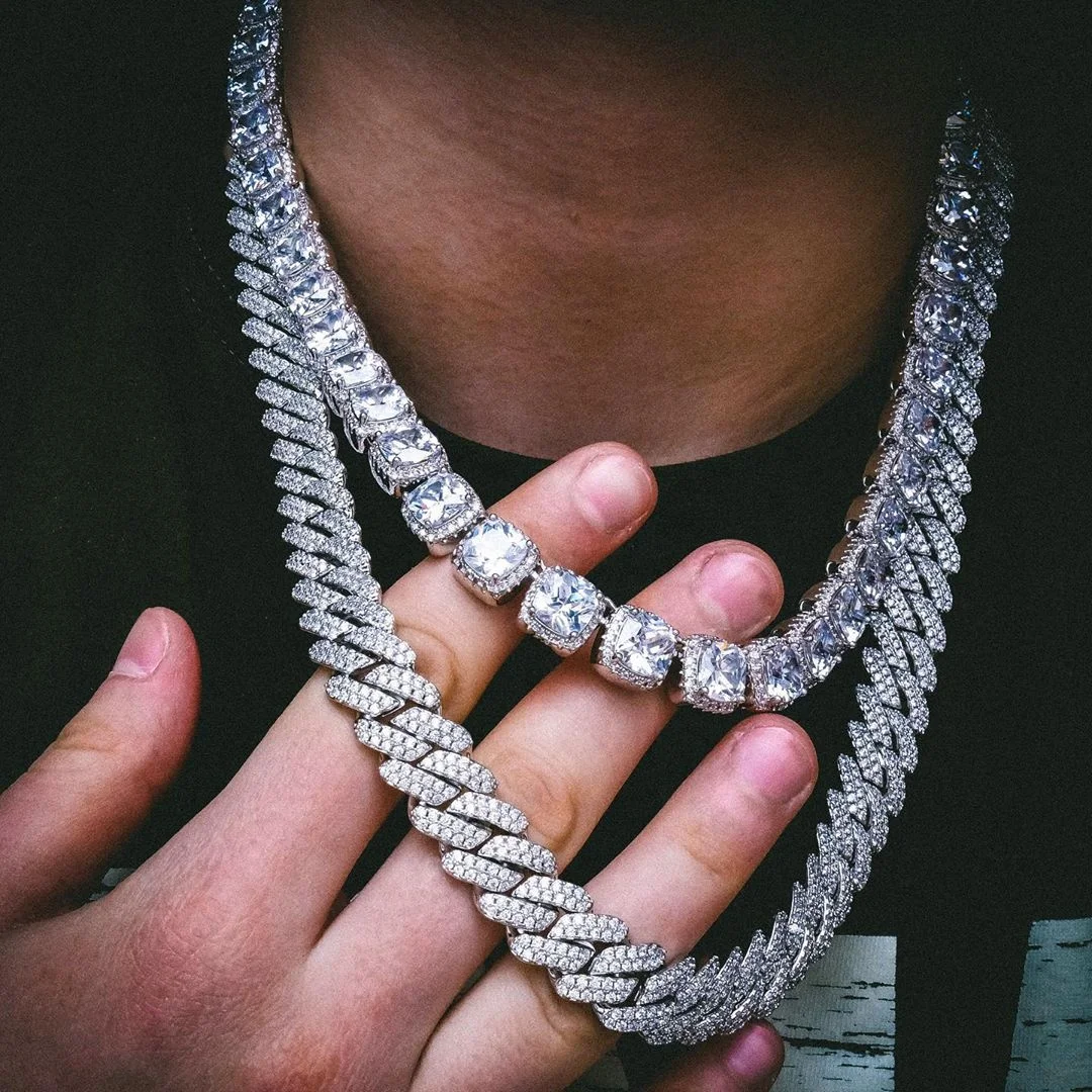 Ice Out sparking Bling big square cz stone charm heavy Tennis Chain necklaces for Hip Hop men Fashion party Jewelry wholesale
Ice Out sparking Bling big square cz stone charm heavy Tennis Chain necklaces for Hip Hop men Fashion party Jewelry wholesale