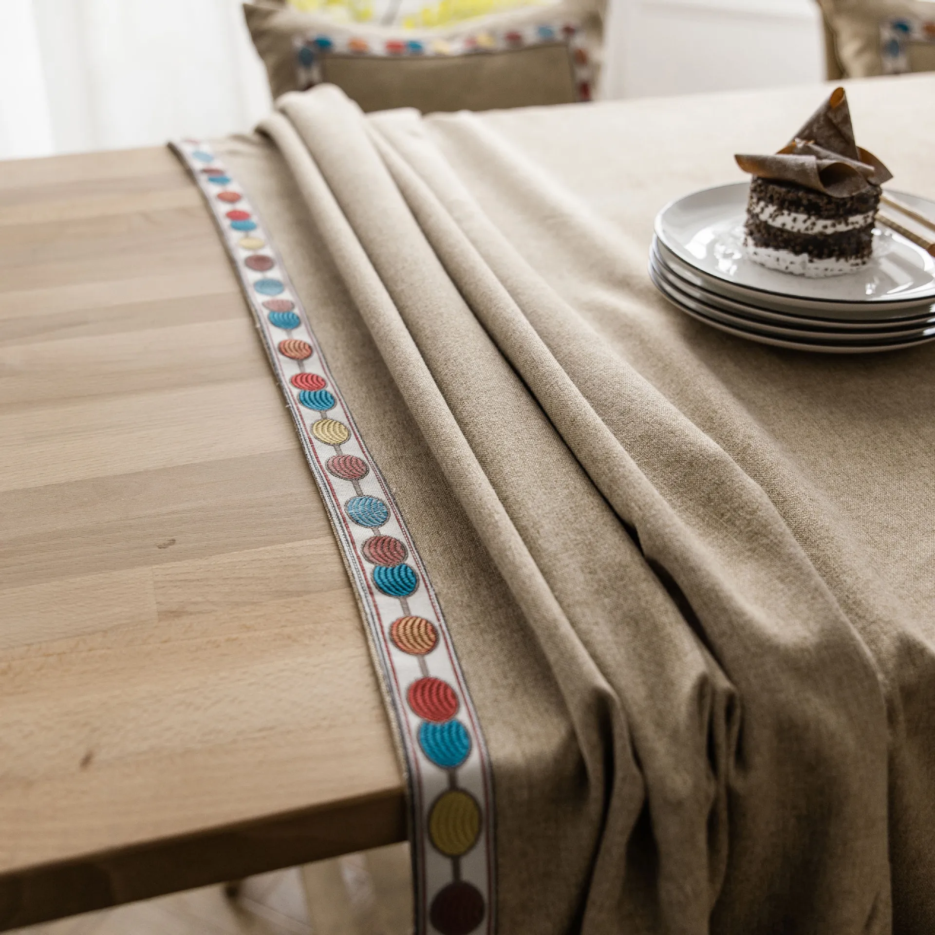 Japan Style Cotton Linen Tablecloth Red Embroidered Rectangular Dining Home Wedding Table Cloth for Christmas Banquet Decor
Japan Style Cotton Linen Tablecloth Red Embroidered Rectangular Dining Home Wedding Table Cloth for Christmas Banquet Decor