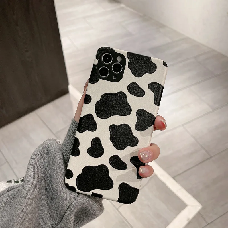 Fashion Milk Cow Pattern Soft Japanese Phone Case for iPhone 13 12 11 Pro XS Max X XR 7 8Plus 12mini Cover cute 3D Leather Cover
Fashion Milk Cow Pattern Soft Japanese Phone Case for iPhone 13 12 11 Pro XS Max X XR 7 8Plus 12mini Cover cute 3D Leather Cover