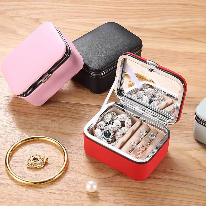 2020 Fashion Small Pu Leather Travel Jewelry Box Jewellery Organizer Portable Storage Display box for Women
2020 Fashion Small Pu Leather Travel Jewelry Box Jewellery Organizer Portable Storage Display box for Women