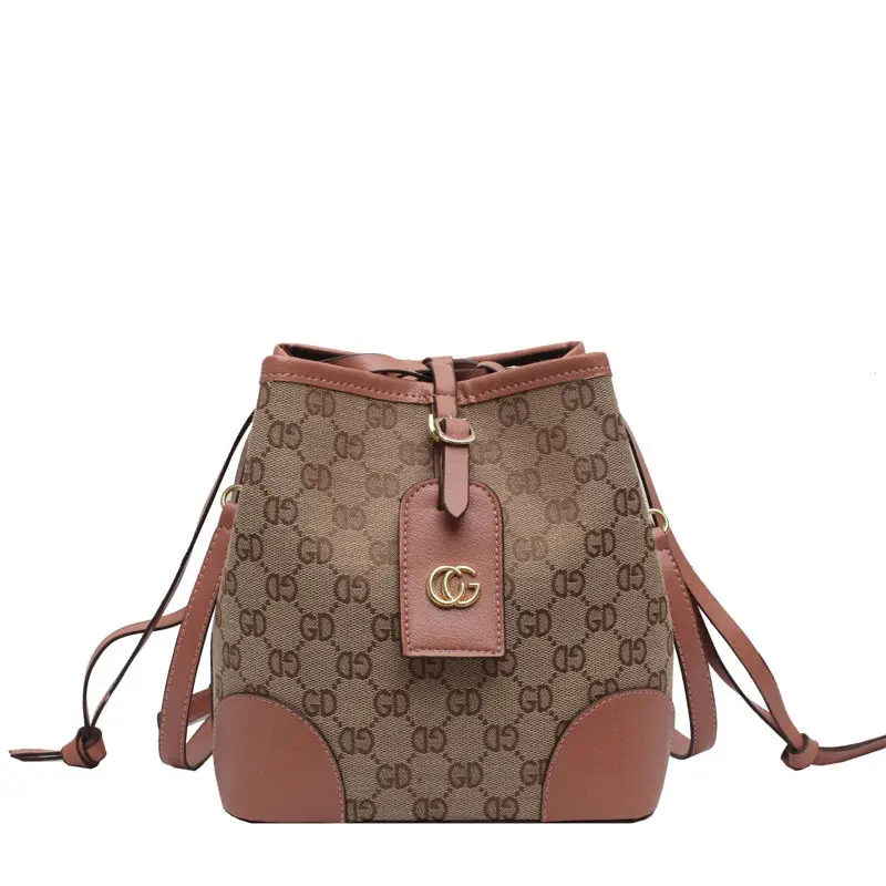 Роскошная популярная новинка 2021, модная брендовая дамская сумка-мессенджер, дизайнерская Классическая Высококачественная сумка-ведро, сум...
Роскошная популярная новинка 2021, модная брендовая дамская сумка-мессенджер, дизайнерская Классическая Высококачественная сумка-ведро, сум...