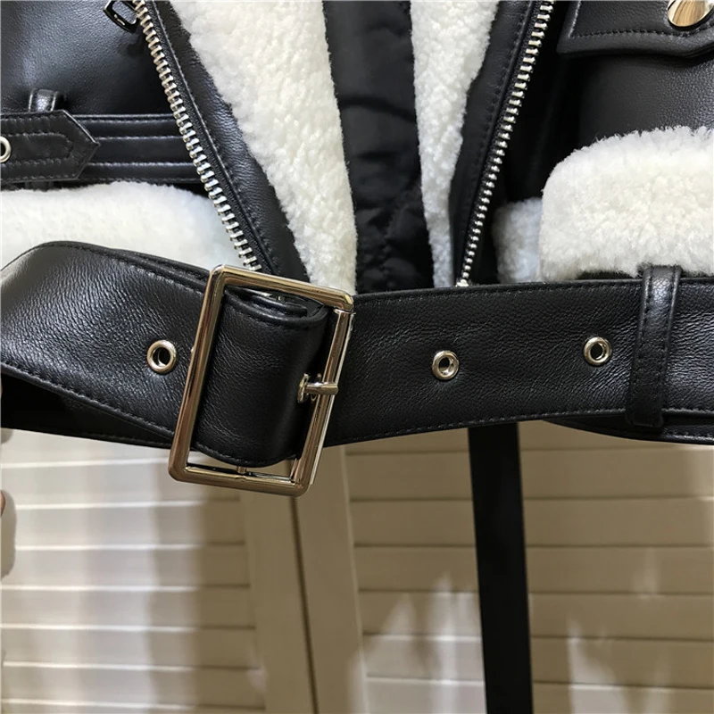 New Arrival Women Coat Spring And Autumn 2021 Fashion Genuine Leather Jacket Turn-Down Collar Patchwork Real Sheep Wool Clothes
New Arrival Women Coat Spring And Autumn 2021 Fashion Genuine Leather Jacket Turn-Down Collar Patchwork Real Sheep Wool Clothes
