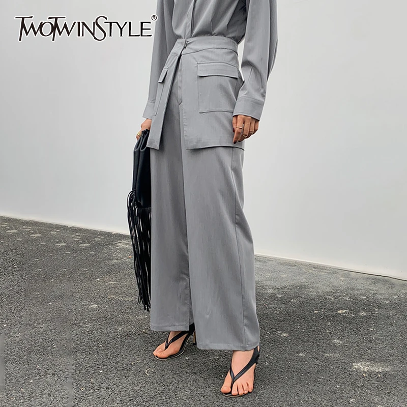 Pants & Capris
Pants & Capris