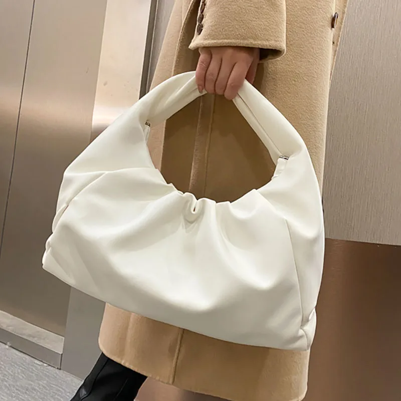 Pu Leather Women's Handbags One Shoulder Underarm Cloud Bags for Women 2021 Luxury Solid Color Casual Clutch Bag
Pu Leather Women's Handbags One Shoulder Underarm Cloud Bags for Women 2021 Luxury Solid Color Casual Clutch Bag