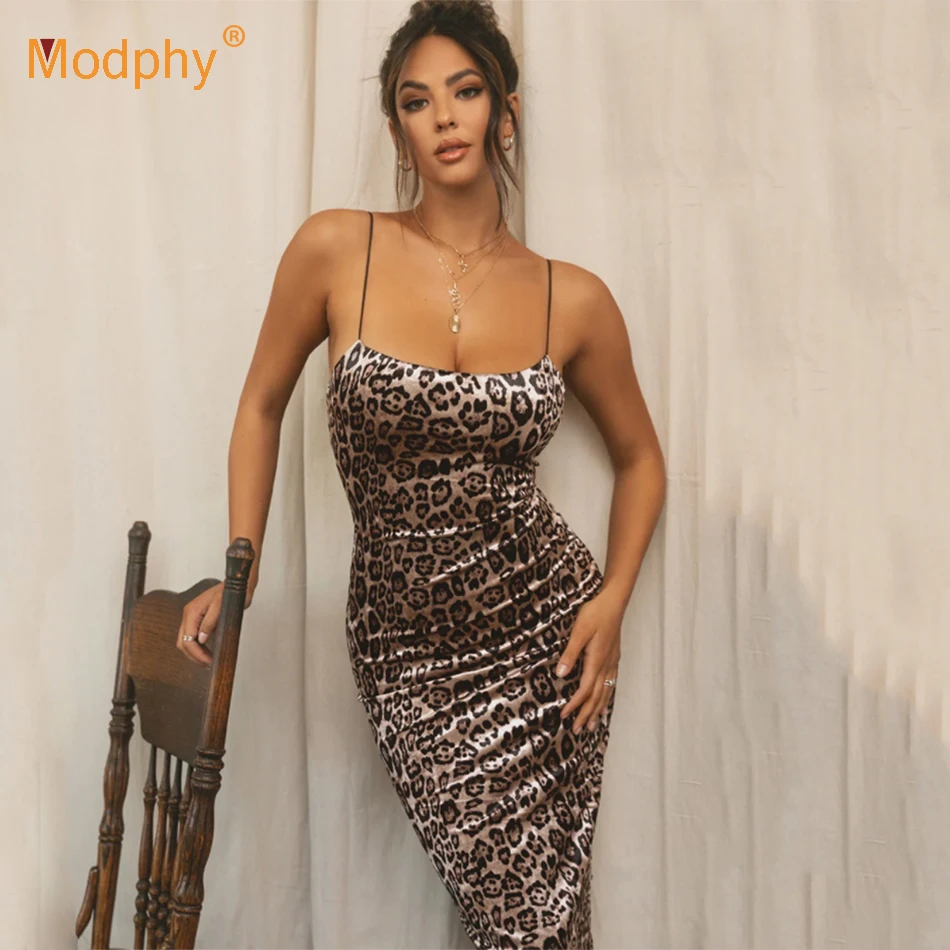 Женское платье с леопардовым принтом, облегающее платье средней длины на тонких бретелях, одежда для клуба и вечерние, 2021 
Женское платье с леопардовым принтом, облегающее платье средней длины на тонких бретелях, одежда для клуба и вечерние, 2021