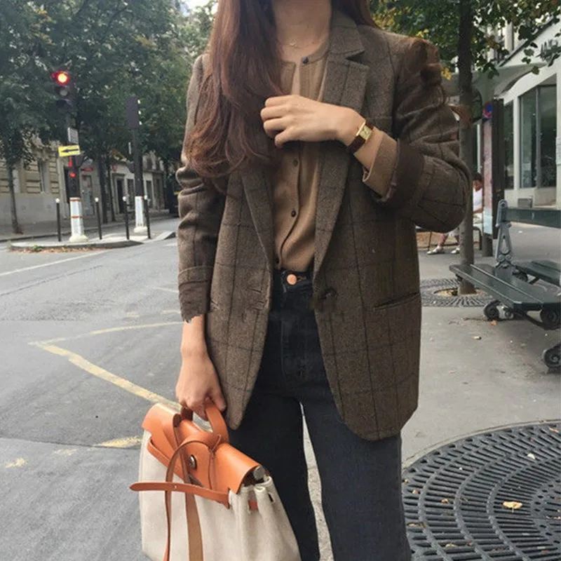 Women's coat jacket large size plaid suit jacket Korean style coat Ladies winter clothing notched single-breasted jacket 2021
Women's coat jacket large size plaid suit jacket Korean style coat Ladies winter clothing notched single-breasted jacket 2021