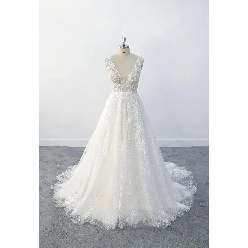 Luxurious Ivory Lace V-Neck Sleeveless A-Line Wedding Dresses Chapel Train Custom Made Floor-Length Bridal Gowns
Luxurious Ivory Lace V-Neck Sleeveless A-Line Wedding Dresses Chapel Train Custom Made Floor-Length Bridal Gowns
