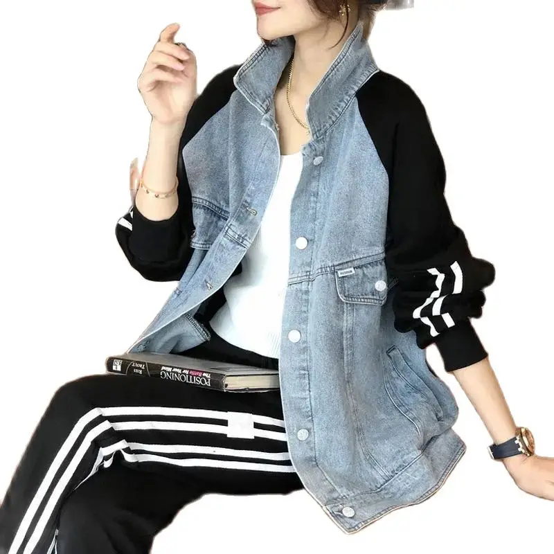 Splicing Women's Denim Short Coat Spring Autumn New Letter Print Ladies Jacket Casual Fake Two Over Sized Cowgirl Jacket Top
Splicing Women's Denim Short Coat Spring Autumn New Letter Print Ladies Jacket Casual Fake Two Over Sized Cowgirl Jacket Top