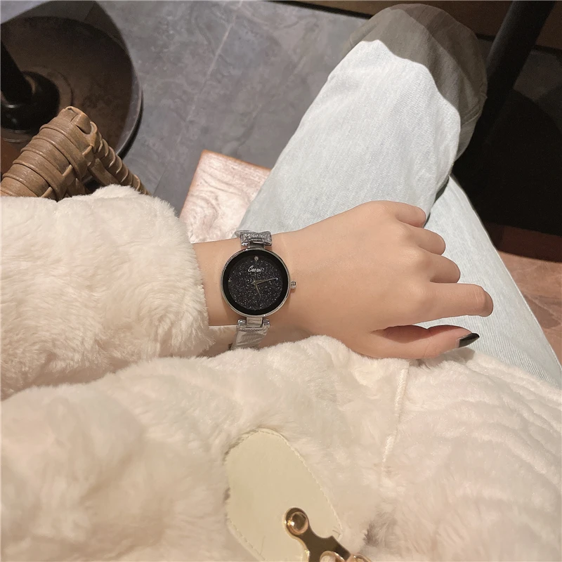 Cacaxi New Ladies Star sky Watches Women Mesh Strap Bracelet Wristwatch Women's Fashion Quartz Clock reloj mujer Casual A166
Cacaxi New Ladies Star sky Watches Women Mesh Strap Bracelet Wristwatch Women's Fashion Quartz Clock reloj mujer Casual A166