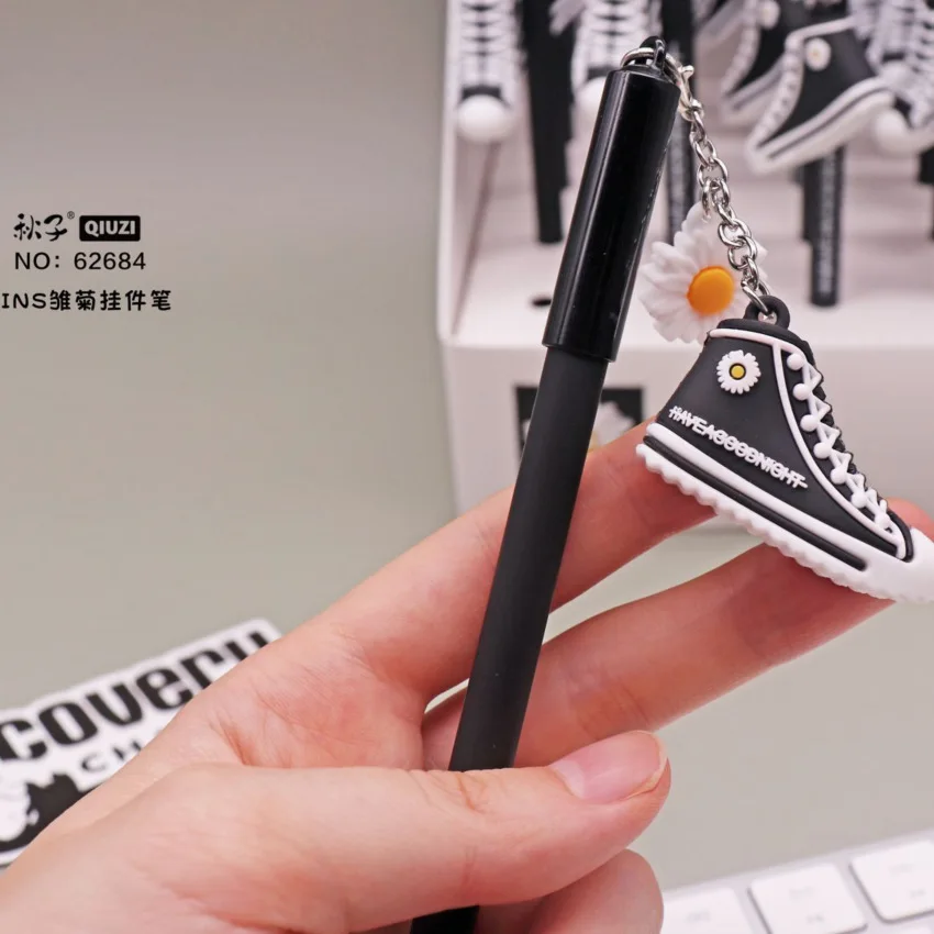 30 pcs/lot Cute Small Daisy shape Pendant Gel Pen 0.5 mm black ink Neutral Pen School Office writing Supply Promotional Gift
30 pcs/lot Cute Small Daisy shape Pendant Gel Pen 0.5 mm black ink Neutral Pen School Office writing Supply Promotional Gift