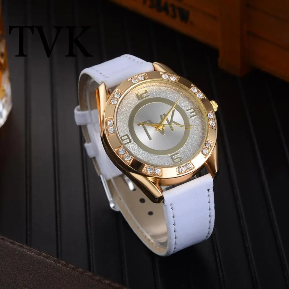 Women Wacthes 2021 Luxury Top New Crystal Gold Casual Quartz Watch Women Leather Strap Relogios Feminino Ladies Wrist Watch Hot
Women Wacthes 2021 Luxury Top New Crystal Gold Casual Quartz Watch Women Leather Strap Relogios Feminino Ladies Wrist Watch Hot