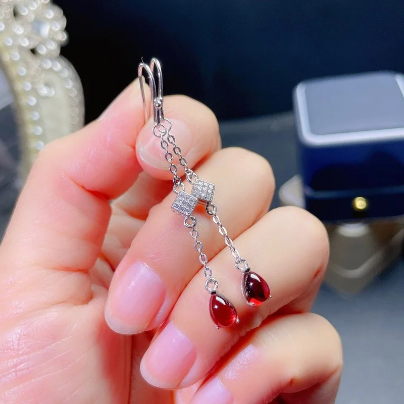 Red Garnet Hoop Earrings Natural Gemstone 925 Sterling Silver Fine Elegant Jewelry for Women Best Gift New
Red Garnet Hoop Earrings Natural Gemstone 925 Sterling Silver Fine Elegant Jewelry for Women Best Gift New