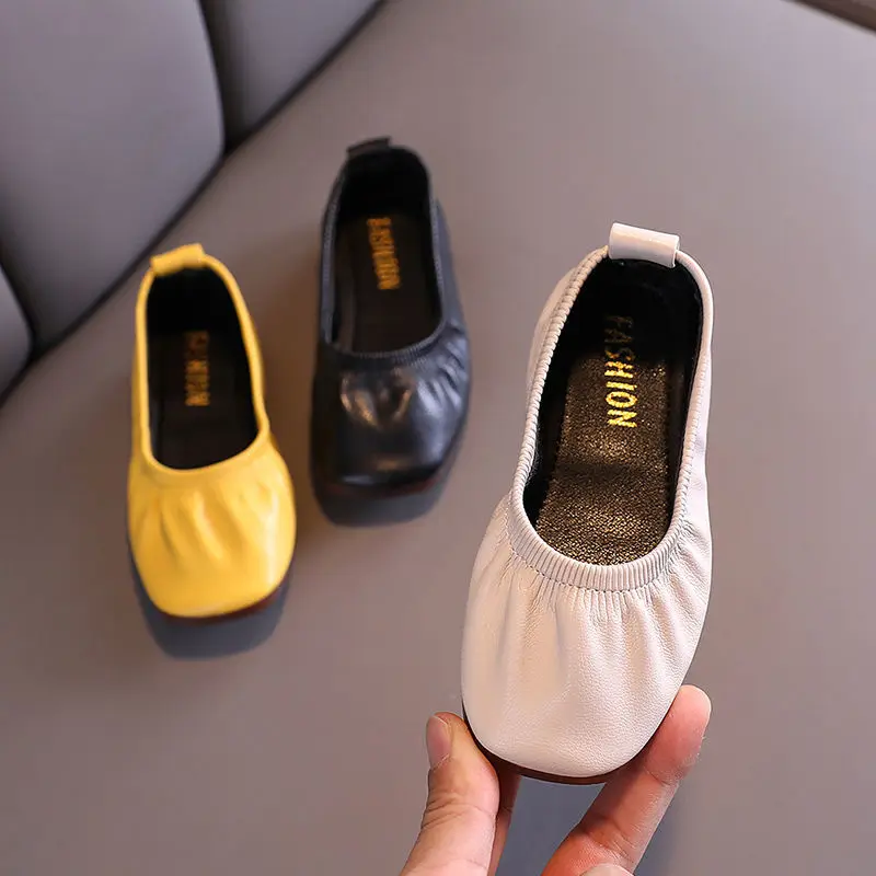 Girls PU Leather Shoes 2021 Spring Autumn Girl Shallow Single Shoes Korean Roll Garden Shoes Fashion Soft Sole Grandma Shoes
Girls PU Leather Shoes 2021 Spring Autumn Girl Shallow Single Shoes Korean Roll Garden Shoes Fashion Soft Sole Grandma Shoes