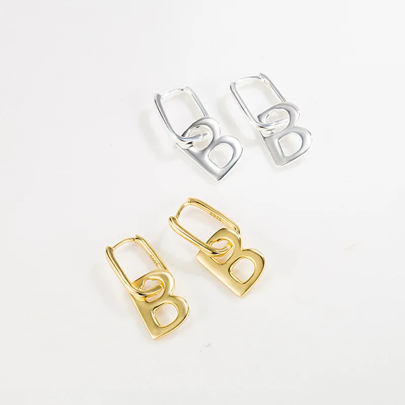 Retro Letter B Earrings S925 Sterling Silver Cold Wind Earrings Simple Temperament Net Red Personality Earrings Women
Retro Letter B Earrings S925 Sterling Silver Cold Wind Earrings Simple Temperament Net Red Personality Earrings Women