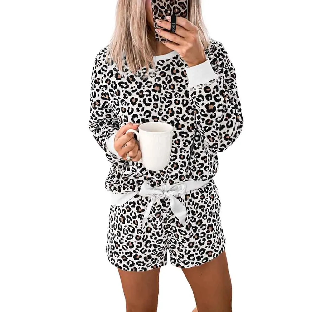 for Casual Home Autumn Winter Women Pajama Set Nightwear Long Sleeve Sleepwear Fashion Gift Tops Shorts Crew Neck Leopard Print
for Casual Home Autumn Winter Women Pajama Set Nightwear Long Sleeve Sleepwear Fashion Gift Tops Shorts Crew Neck Leopard Print