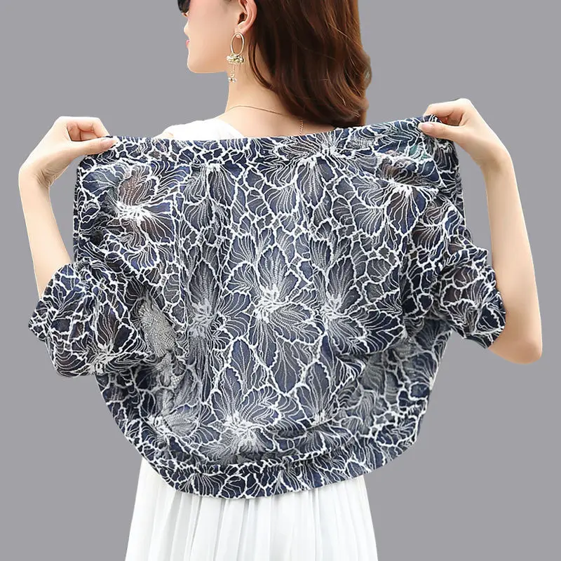 Women Plus Size Cardigan Autumn Coat Half Sleeve Elegant Lace Mesh Shrug Crochet Blusas Top Thin Outwear 5 Colors
Women Plus Size Cardigan Autumn Coat Half Sleeve Elegant Lace Mesh Shrug Crochet Blusas Top Thin Outwear 5 Colors