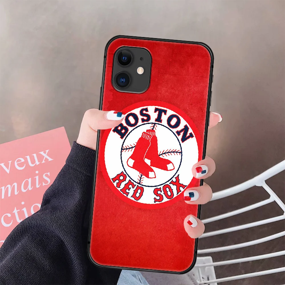 Red Boston Sox Baseball Phone Case Cover Hull For IPhone 5 5s se 2 6 6s 7 8 12 Mini Plus X XS XR 11 PRO MAX black Back Trend
Red Boston Sox Baseball Phone Case Cover Hull For IPhone 5 5s se 2 6 6s 7 8 12 Mini Plus X XS XR 11 PRO MAX black Back Trend
