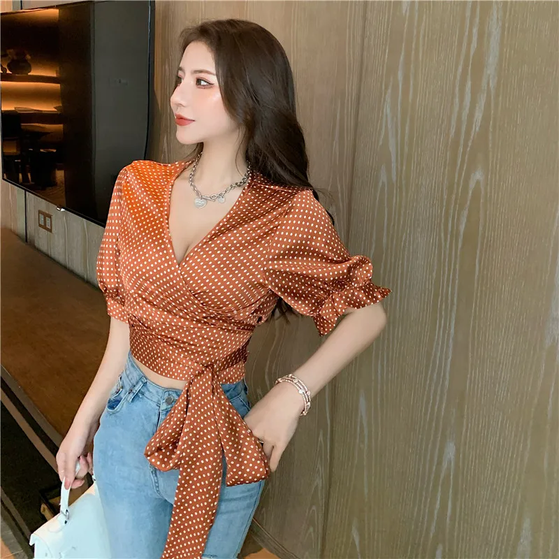 French Style V Neck Short Sleeve Bandage Slim Women Shirts 2021 Summer New Designed Ladies Blouses Fashion All-Match Tops
French Style V Neck Short Sleeve Bandage Slim Women Shirts 2021 Summer New Designed Ladies Blouses Fashion All-Match Tops
