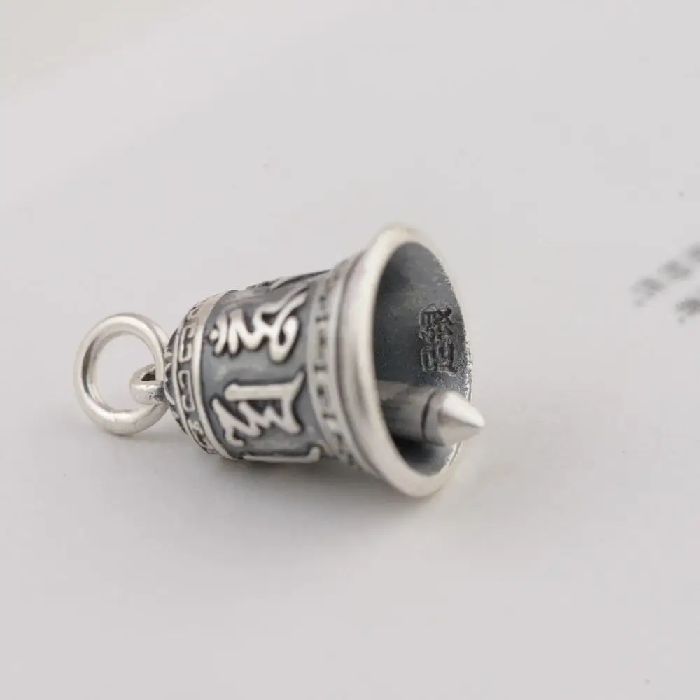 S990 Silver Tibetan Six Words Bell Pendant vintage pure silver Buddhist OM Mantra Bell Pendant Good Luck Amulet 
S990 Silver Tibetan Six Words Bell Pendant vintage pure silver Buddhist OM Mantra Bell Pendant Good Luck Amulet