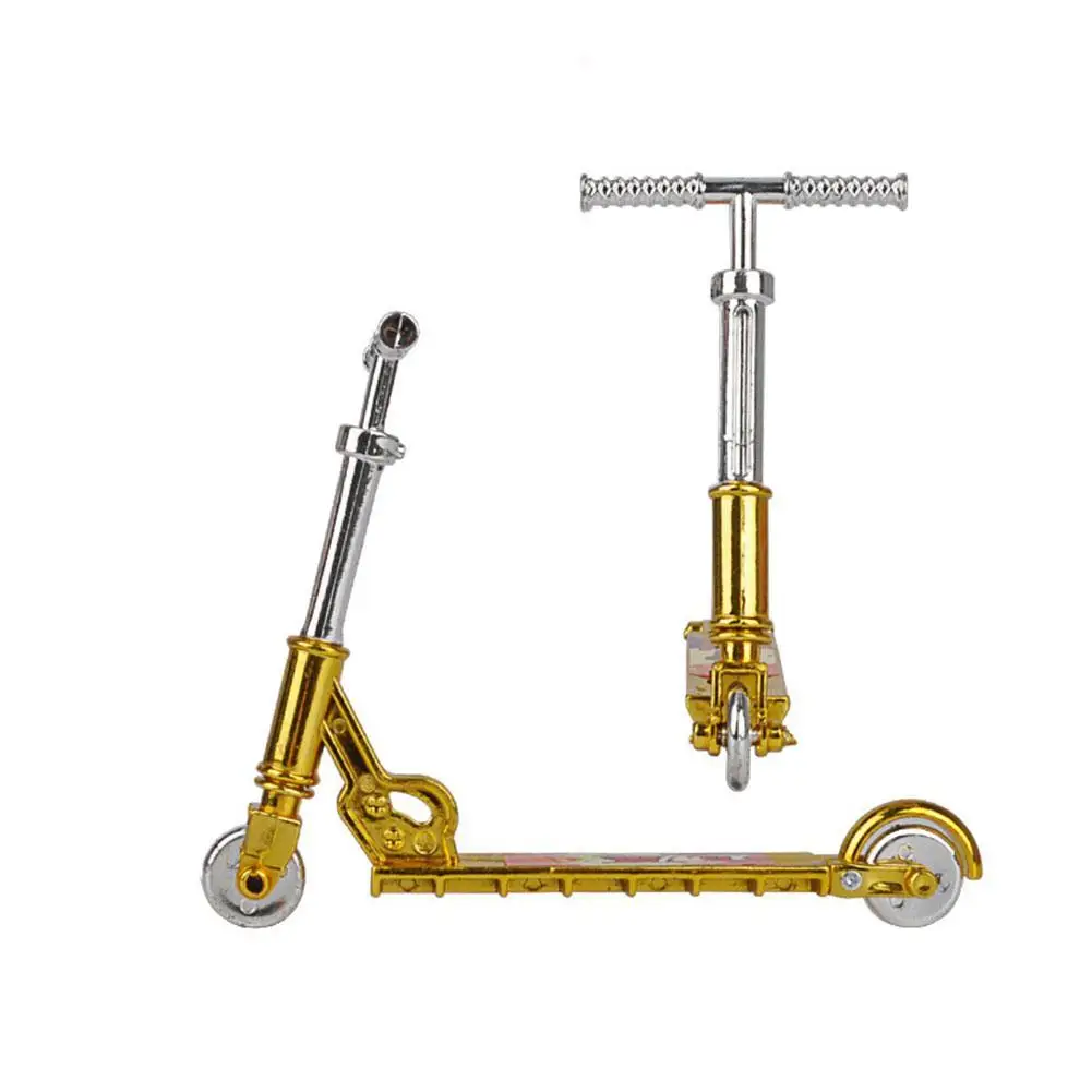 Montessori Mini Scooter Two Wheel Scooter Children's Educational Finger Skateboard Toy Toys Car Bike Fingerboard Scooter Mini Si
Montessori Mini Scooter Two Wheel Scooter Children's Educational Finger Skateboard Toy Toys Car Bike Fingerboard Scooter Mini Si