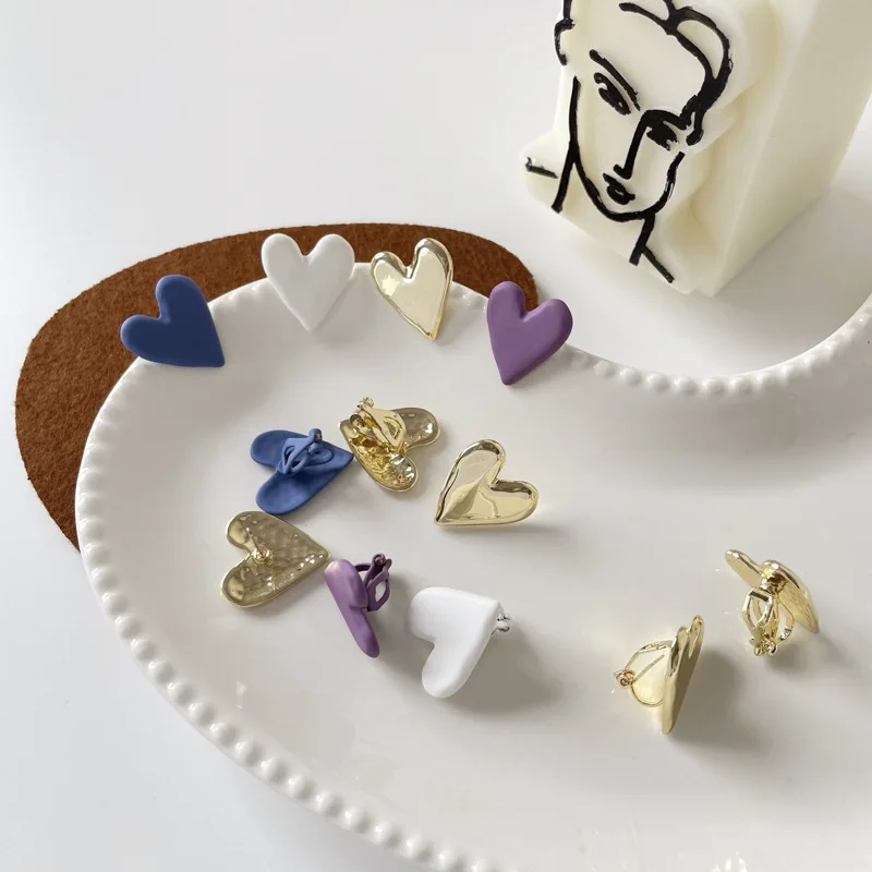 Cute Ins Heart Mirror Stud Earring for Women 2021 New Fashion Painting Candy Color Jewelry Wholesale Accessory Party Gift
Cute Ins Heart Mirror Stud Earring for Women 2021 New Fashion Painting Candy Color Jewelry Wholesale Accessory Party Gift
