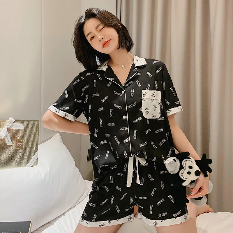 Black Satin Women Pajamas Set Summer 2 PCS Shirt&Short Sleepwear Print Flower Pijamas Suit Nightwear Casual Bath Gown Homewear
Black Satin Women Pajamas Set Summer 2 PCS Shirt&Short Sleepwear Print Flower Pijamas Suit Nightwear Casual Bath Gown Homewear