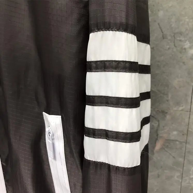 2021 Fashion TB THOM Brand Jacket Men Slim Cardigans Clothing Waterproof windproof Sports baseball uniform Spring Casual Coat
2021 Fashion TB THOM Brand Jacket Men Slim Cardigans Clothing Waterproof windproof Sports baseball uniform Spring Casual Coat