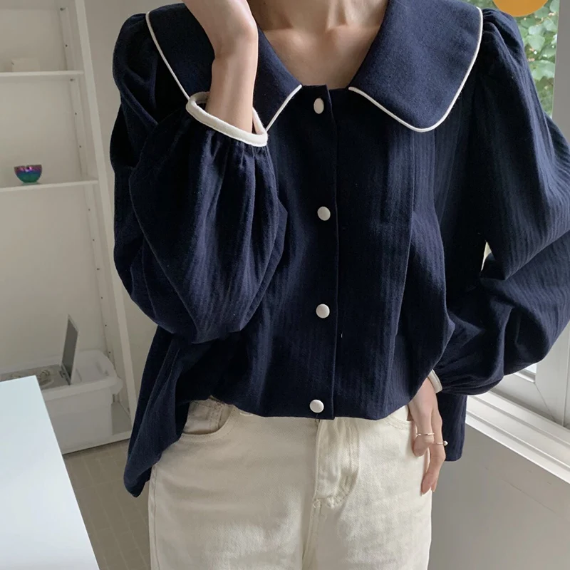 RUGOD 2021 spring new style salt temperament lantern sleeve shirt women all-match
RUGOD 2021 spring new style salt temperament lantern sleeve shirt women all-match