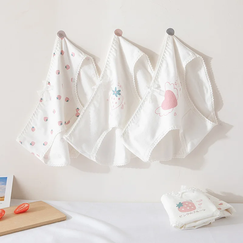 Cotton Comfortable Breathable Panties For women Japanese Strawberry White Cute Cartoon Student Low Waist Briefs Wholesale
Cotton Comfortable Breathable Panties For women Japanese Strawberry White Cute Cartoon Student Low Waist Briefs Wholesale