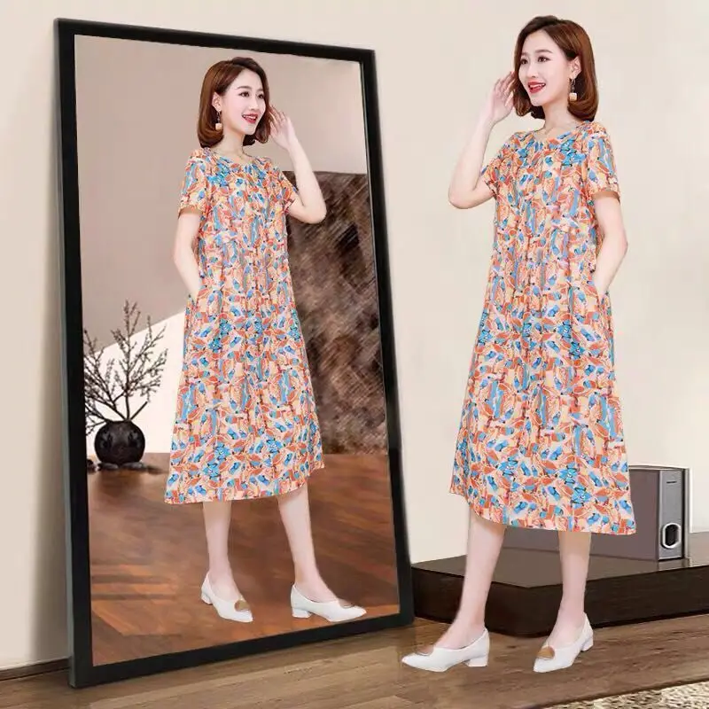 2022 New Summer Middle Aged Women Short Sleeve O Neck Fashion Print Dress Female Casual 4xl Dresses Vestidos X70
2022 New Summer Middle Aged Women Short Sleeve O Neck Fashion Print Dress Female Casual 4xl Dresses Vestidos X70