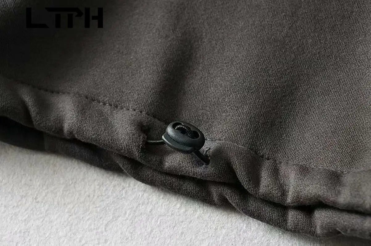 LTPH loose turtleneck womens sweatshirts pullover Letter long sleeve short drawstring warm sweatshirt 2021 Spring Autumn New
LTPH loose turtleneck womens sweatshirts pullover Letter long sleeve short drawstring warm sweatshirt 2021 Spring Autumn New