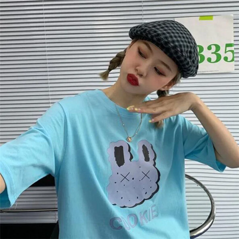 Женская футболка с коротким рукавом и круглым вырезом
Женская футболка с коротким рукавом и круглым вырезом