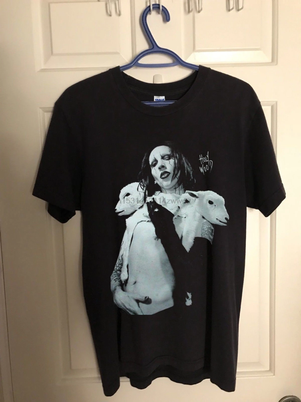 Top VTG MARILYN MANSON POSTER Holy Wood T Shirt Usa Reprint New Summer Short Sleeves New Fashion T-Shirt
Top VTG MARILYN MANSON POSTER Holy Wood T Shirt Usa Reprint New Summer Short Sleeves New Fashion T-Shirt