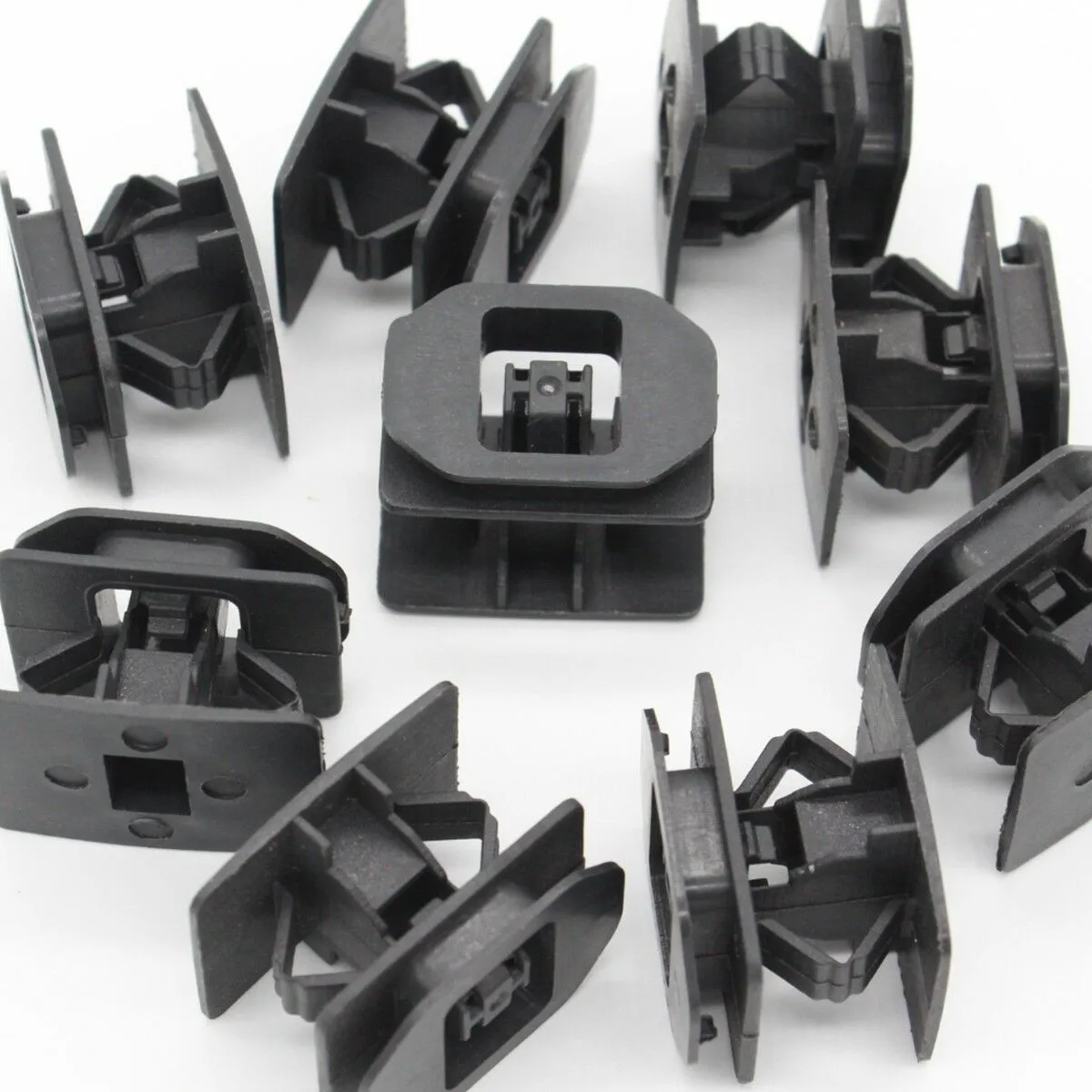 10pcs Moulding Clips 6G1Z-5410182-A Black Fasteners For Ford 500 2005+ Nylon Panel Replacement New Parts Accessory
10pcs Moulding Clips 6G1Z-5410182-A Black Fasteners For Ford 500 2005+ Nylon Panel Replacement New Parts Accessory