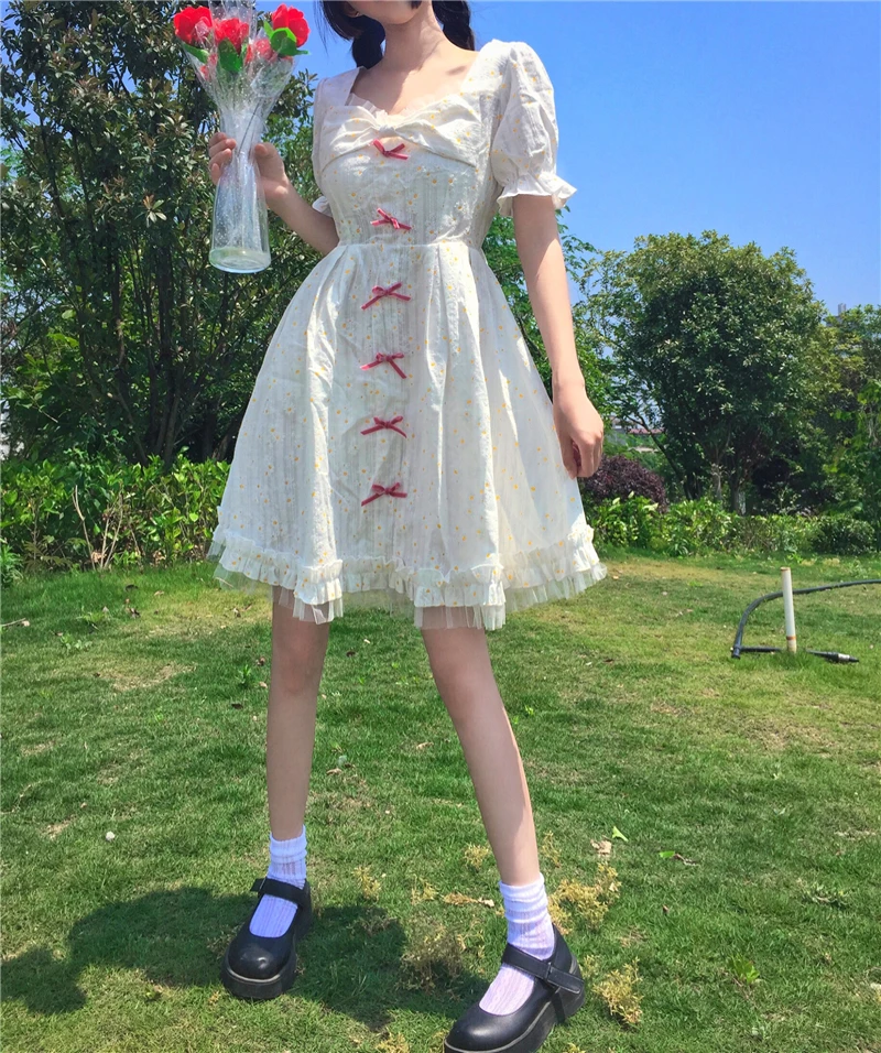 Harajuku Summer women's Japanese ins French sweet cute girl design sense square collar off-shoulder Lolita dress Kawaii Cute 
Harajuku Summer women's Japanese ins French sweet cute girl design sense square collar off-shoulder Lolita dress Kawaii Cute