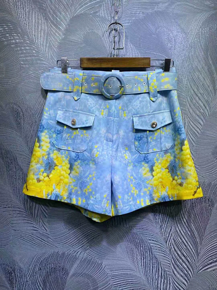 2021 Blue Suit Causal Summer Spring New Fashion Design Women Runway Ruffles Shirt + Shorts Luxury Bead Yellow Flower Print
2021 Blue Suit Causal Summer Spring New Fashion Design Women Runway Ruffles Shirt + Shorts Luxury Bead Yellow Flower Print