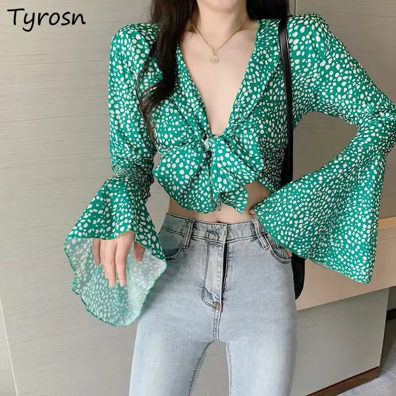 Print Blouses Women V-neck French Style Vintage Sexy Cropped Tops Summer Fashion Chiffon New Slimming Temperament Lady All-match
Print Blouses Women V-neck French Style Vintage Sexy Cropped Tops Summer Fashion Chiffon New Slimming Temperament Lady All-match