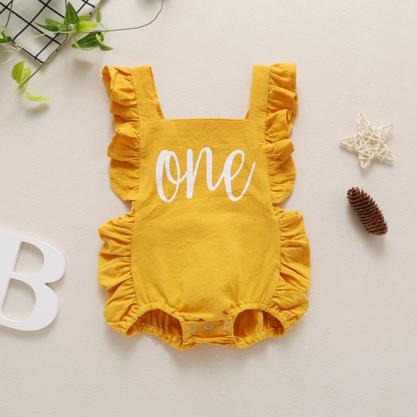 Lovely Baby's Girls Bodysuit Sleeveless Falbala Edge Romper Elastic Leg Opening with Letters for Summer
Lovely Baby's Girls Bodysuit Sleeveless Falbala Edge Romper Elastic Leg Opening with Letters for Summer