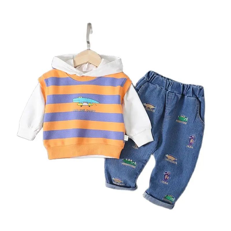 Casual Spring and Autumn Children's Clothes for Boys and Girls Striped Vest Solid Color Sweater and Jeans Suit
Casual Spring and Autumn Children's Clothes for Boys and Girls Striped Vest Solid Color Sweater and Jeans Suit