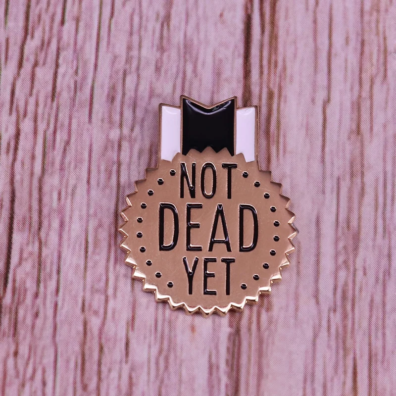 Medal of Honor Enamel Pin NOT DEAD YET Clothes Shirt Jeans Brooch Badge Charm Pins Metal Brooches for Women
Medal of Honor Enamel Pin NOT DEAD YET Clothes Shirt Jeans Brooch Badge Charm Pins Metal Brooches for Women