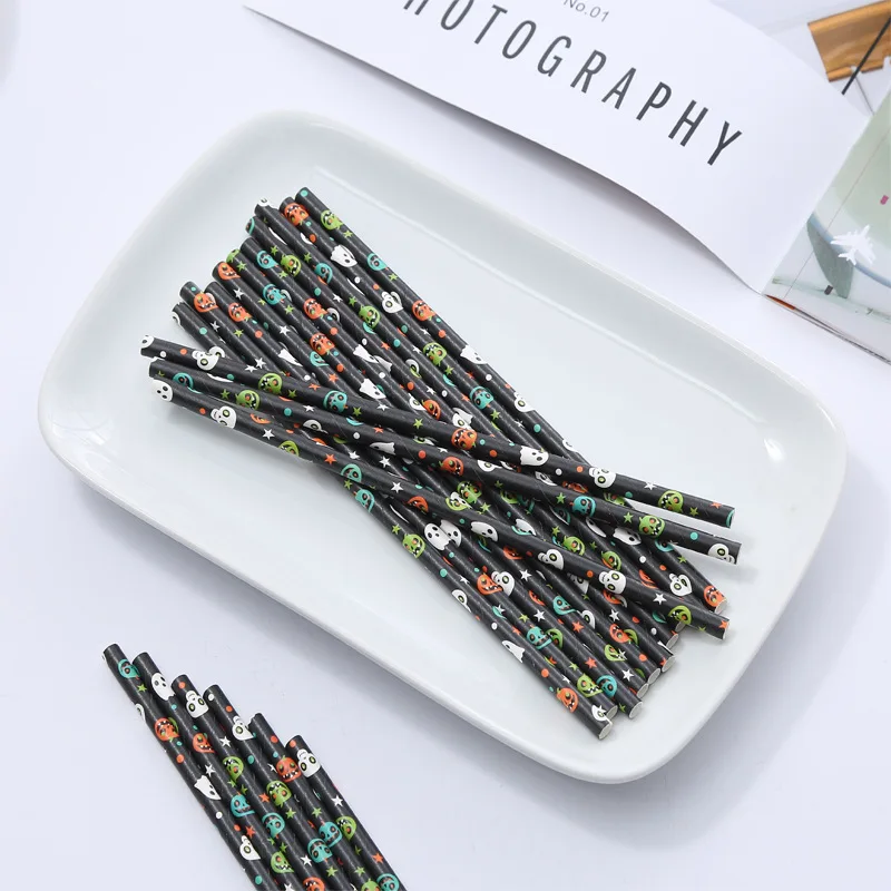 50pcs/pack Ghost Skull of Pumpkin on Black Background Halloween Toy Straw Party Disposable Environment Protection Drinkware 
50pcs/pack Ghost Skull of Pumpkin on Black Background Halloween Toy Straw Party Disposable Environment Protection Drinkware