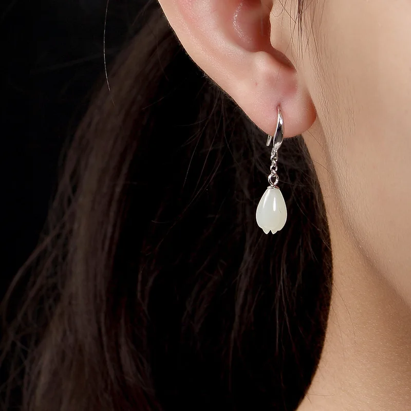 Wholesale S925 Sterling Silver Retro Magnolia Shape Nephrite Women Drop Earrings Natural Stone Jewelry Earrings For Women
Wholesale S925 Sterling Silver Retro Magnolia Shape Nephrite Women Drop Earrings Natural Stone Jewelry Earrings For Women