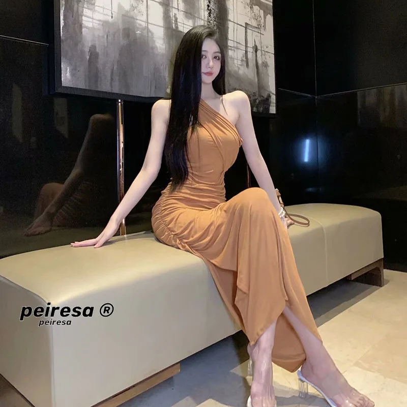 peiresa-2021 French Fried Street Spice Girl Dress with Slant Shoulder and Bra Design Slim Fit Buttock Wrapped Holiday
peiresa-2021 French Fried Street Spice Girl Dress with Slant Shoulder and Bra Design Slim Fit Buttock Wrapped Holiday