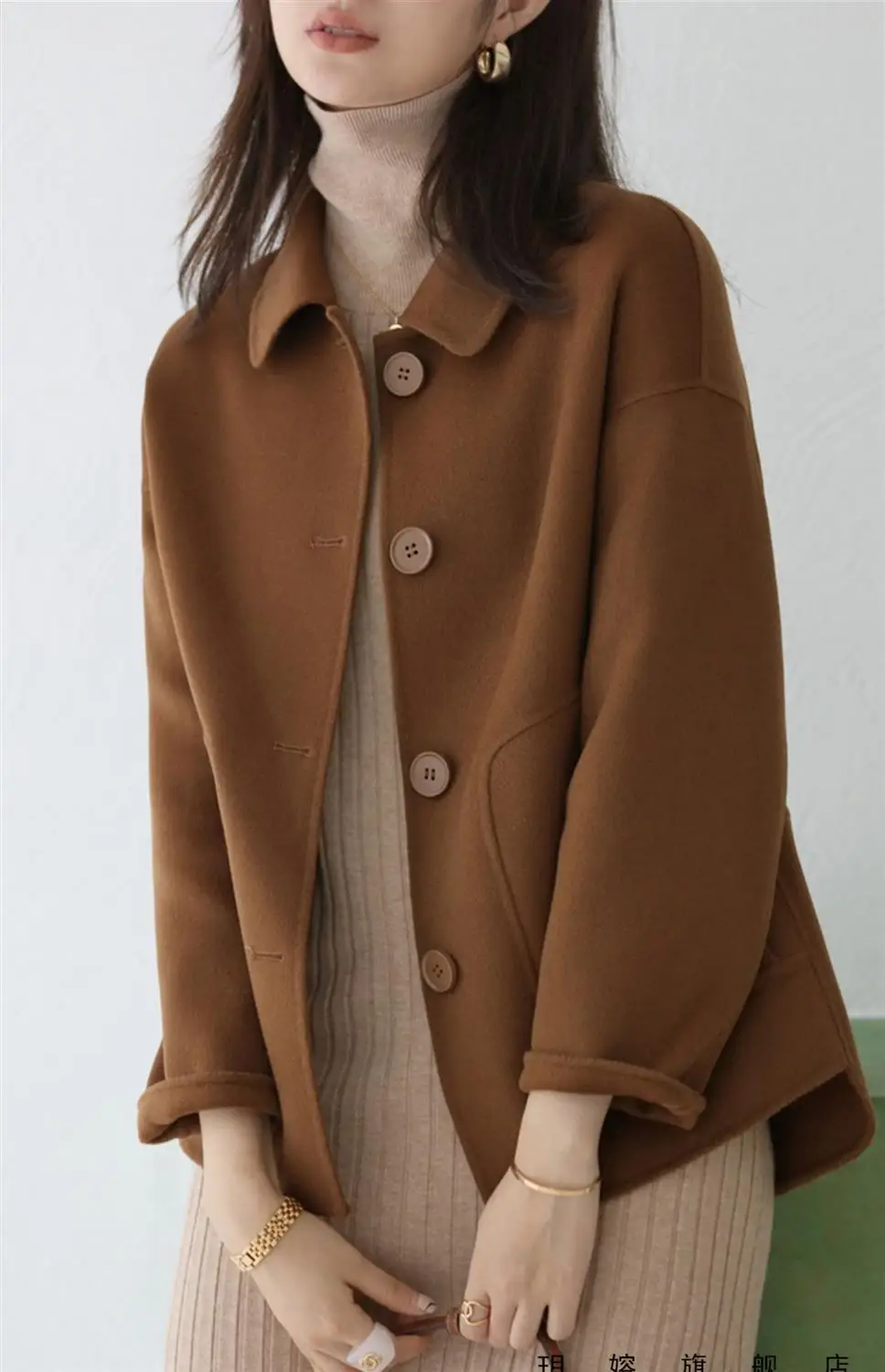 Simple woolen coat women short 2021 new spring and autumn loose small woolen coat womens coats High Street
Simple woolen coat women short 2021 new spring and autumn loose small woolen coat womens coats High Street